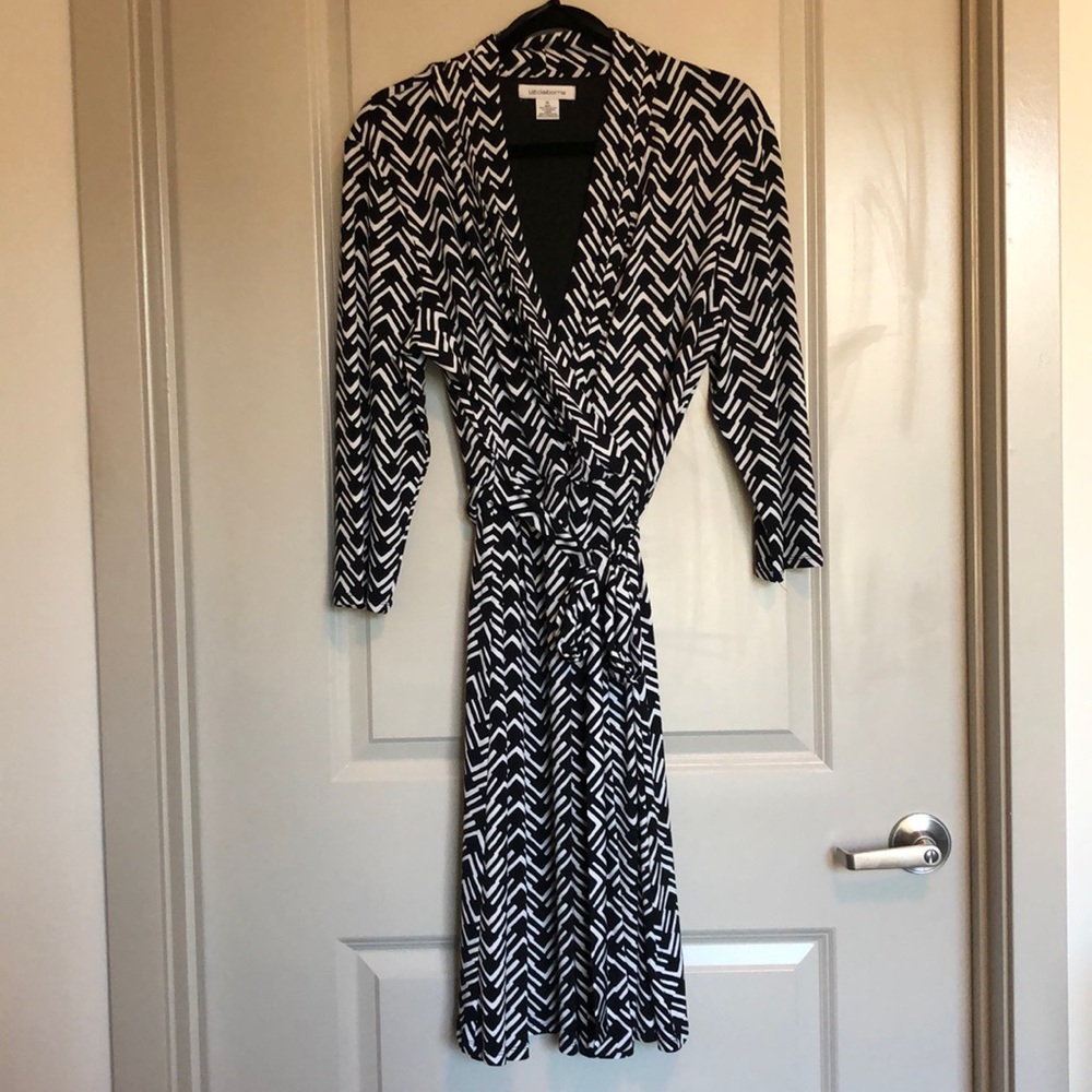 Liz Claiborne Chevron Pattern Faux Wrap Dress with 3/4 Length Sleeves